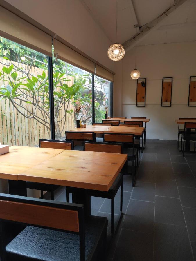 Roppongi Motel Pingtung Exterior photo
